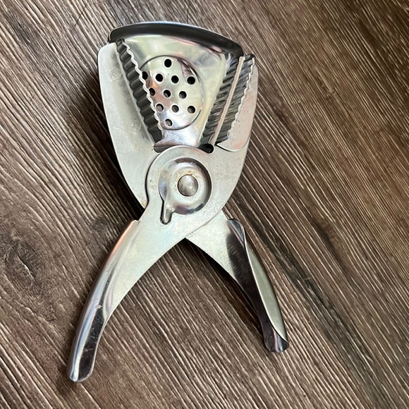 Vintage Bi Cor Stainless Steel Hand Held Lemon Lime Squeezer - Picture 1 of 13